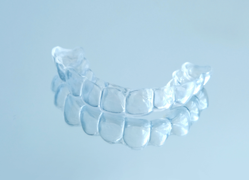 マウスピース矯正|しろきデンタル